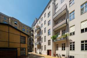 Frisch renovierte Altbauwohnung mit Balkon in den Fehrbelliner Höfen – Die vollständige Adresse der Immobilie erhältst du vom Anbieter., 10119 Mitte (Ortsteil), Berlin – Vorschaubild 12