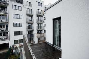 MODERNES TOWNHOUSE AUF 3 ETAGEN MIT 4 ZIMMERN, 2 BÄDERN & STYLISCHER WOHNKÜCHE – Konrad-Wolf-Straße 90a, 13055 Berlin – Vorschaubild 29