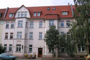 Ein sehr schöner Altbau in Stadtfeld-Ost, der sehr hochwertig saniert wurde.