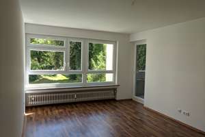 Grundsanierte, geräumige 2,5-Zimmer-Wohnung in München Hadern mit Einbauküche – 81375 Neuhadern, München – Vorschaubild 3