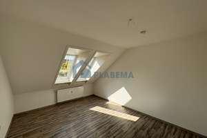 Moderne 3- Zimmer- Dachgeschoßwohnung mit Balkon und neuwertiger Einbauküche – Platanenstr. 50, 17033 Lindenbergviertel, Neubrandenburg – Vorschaubild 13