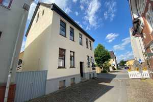 Top-Zweifamilienhaus mit Traumausblick und 2 Balkonen in Lemgo-City zu sofort – Lippe (Kreis) – Vorschaubild 1
