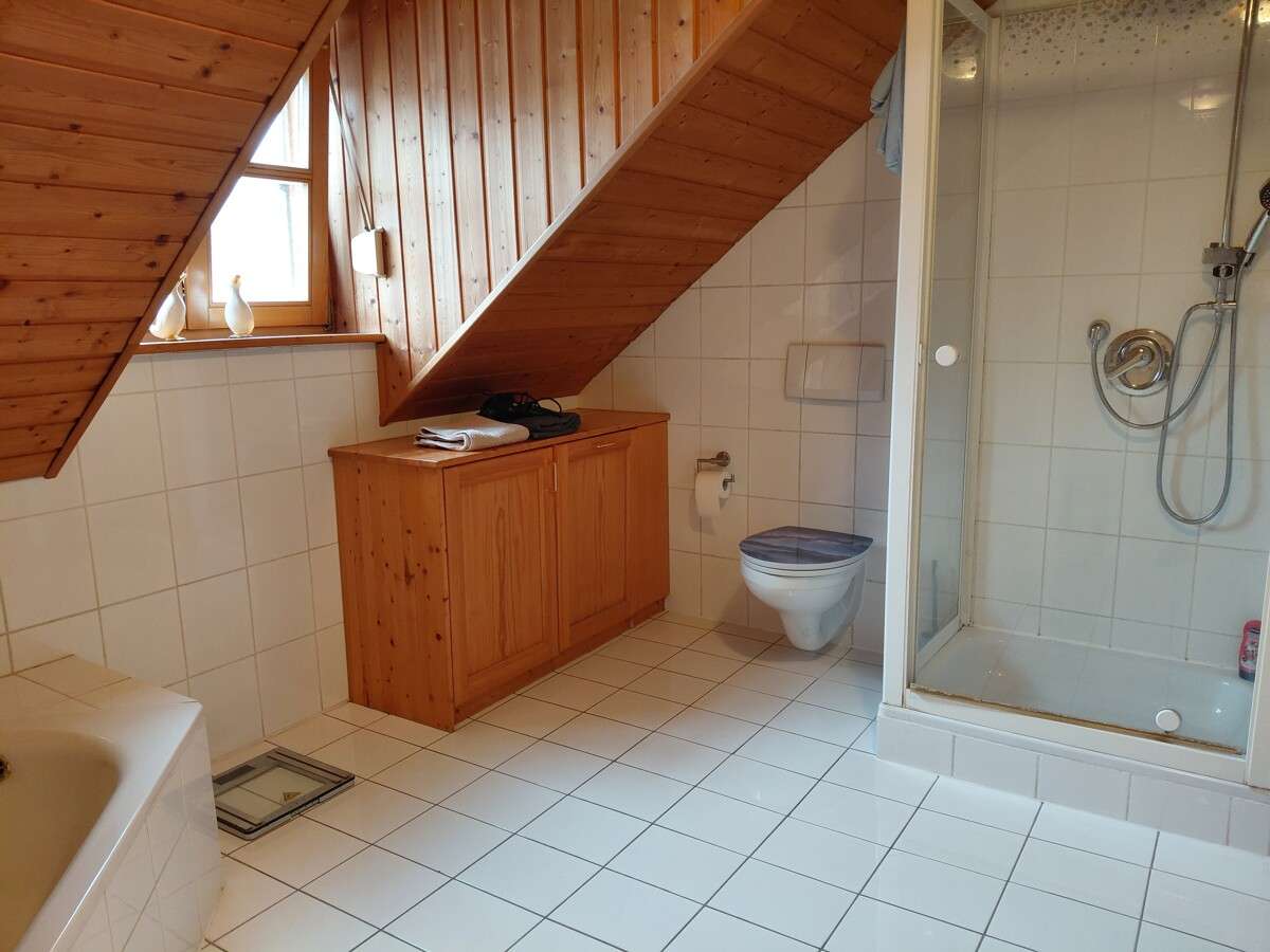 Immobilie in Kallmünz - Kallmünz: gemütliche DHH mit ELW im Landhausstil - Bild 2