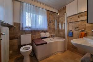 Charmantes Einfamilienhaus mit Wintergarten, Sauna, offenem Büro und vielseitigem Kellerbereich – Die vollständige Adresse der Immobilie erhältst du vom Anbieter., 91757 Treuchtlingen – Vorschaubild 12