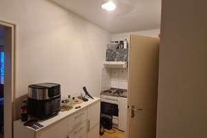 540 Es ist alles drinnen und warm.   – Nürburger Straße 22 Karapouliou , 90762 Stadtpark, Stadtgrenze, Fürth – Vorschaubild 3
