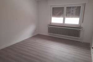 Kompaktes Wohnen: Einfamilienhaus in Obertshausen – Die vollständige Adresse der Immobilie erhältst du vom Anbieter., 63179 Obertshausen – Vorschaubild 9