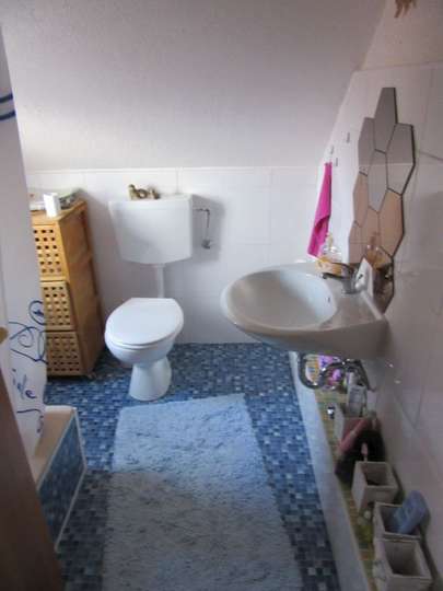 Badezimmer 1 OG Badezimmer 1 OG