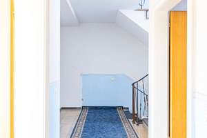 Wohnen mit Perspektive – Split-Level-Haus mit Garten und Entwicklungsmöglichkeiten – Die vollständige Adresse der Immobilie erhältst du vom Anbieter., 57080 Siegen, Siegen – Vorschaubild 5