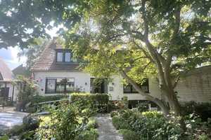 ++ CHARMANTES 2-FAMILIENHAUS MIT POOL ++ – Düsseldorf – Vorschaubild 1