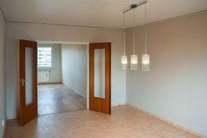 Gepflegte 3-Zimmer-Wohnung sofort nutzbar, provisionsfrei – Helsinkistraße 10, 24109 Mettenhof, Kiel – Vorschaubild 3