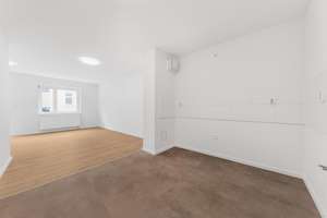 bezugsfreie renovierte 2 Zimmer Wohnung direkt am Körnerplatz provisionsfrei – Körnerstraße 38, 4107 Südvorstadt, Leipzig – Vorschaubild 2