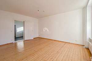 KLASSISCH SCHÖNE UND GEPFLEGTE ALTBAUWOHNUNG MIT TOLLEM BLICK! RUHIG GELEGEN & HELL! PROVISIONSFREI! – Wilsnacker Straße 63, 10559 Moabit, Berlin – Vorschaubild 4