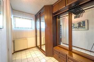 Solides Einfamilienhaus mit großzügigem
Garten in Kreyenbrück – Die vollständige Adresse der Immobilie erhältst du vom Anbieter., 26133 Kreyenbrück, Oldenburg (Oldenburg) – Vorschaubild 15