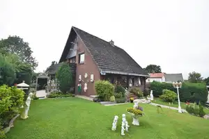 RESERVIERT: Gepflegtes EFH mit ansprechendem Grundriss und Vollkeller in naturbelassener Lage – Stormarn (Kreis) – Vorschaubild 2