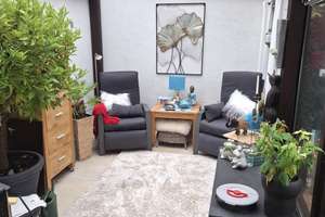 Helle Erdgeschosswohnung mit Wintergarten, großer Terrasse und wunderschönem Garten in München-Laim – Die vollständige Adresse der Immobilie erhältst du vom Anbieter., 80686 St. Ulrich, München – Vorschaubild 16