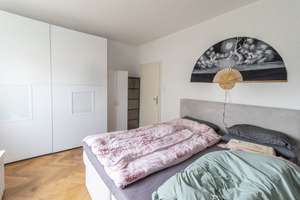 **Exklusives Zweifamilienhaus mit Doppelgarage in begehrter Familienwohnlage** – Die vollständige Adresse der Immobilie erhältst du vom Anbieter., 73033 Göppingen – Vorschaubild 7
