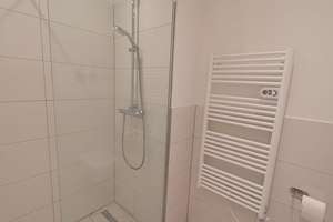 Sofort bezugsfrei: Top Neubau-Apartment mit EBK, Keller & Balkon – Löwenberger Straße 1, 10315 Friedrichsfelde, Berlin – Vorschaubild 8