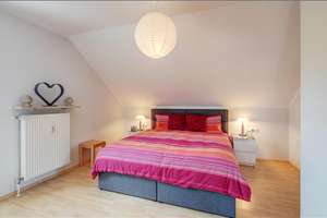 Möbliert: Schöne Dachgeschosswohnung in Perlach – Die vollständige Adresse der Immobilie erhältst du vom Anbieter., 81739 Waldperlach, München – Vorschaubild 3