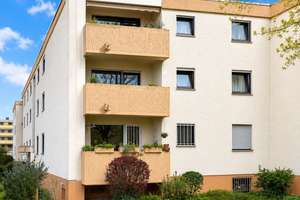 Mehr Raum für Ihr Leben – 4,5 ZKB mit Balkon, Kamin und Stellplatz! – Die vollständige Adresse der Immobilie erhältst du vom Anbieter., 68309 Käfertal, Mannheim – Vorschaubild 3