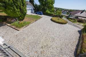 Luxuriöses Familienhaus mit herrlichem Fernblick in ruhiger Wohnlage! – Die vollständige Adresse der Immobilie erhältst du vom Anbieter., 96476 Bad Rodach – Vorschaubild 11