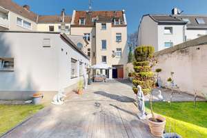 5-FAMILIENHAUS IN ESSEN MIT 410 m² WOHNFLÄCHE UND 422 m² GRUNDSTÜCK – Hubertstraße 258, 45307 Kray, Essen – Vorschaubild 2