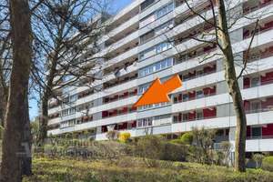 Tolle 4-Zimmerwohnung mit Balkon in gutem Zustand – Die vollständige Adresse der Immobilie erhältst du vom Anbieter., 72762 Reutlingen-Mitte, Reutlingen – Vorschaubild 2