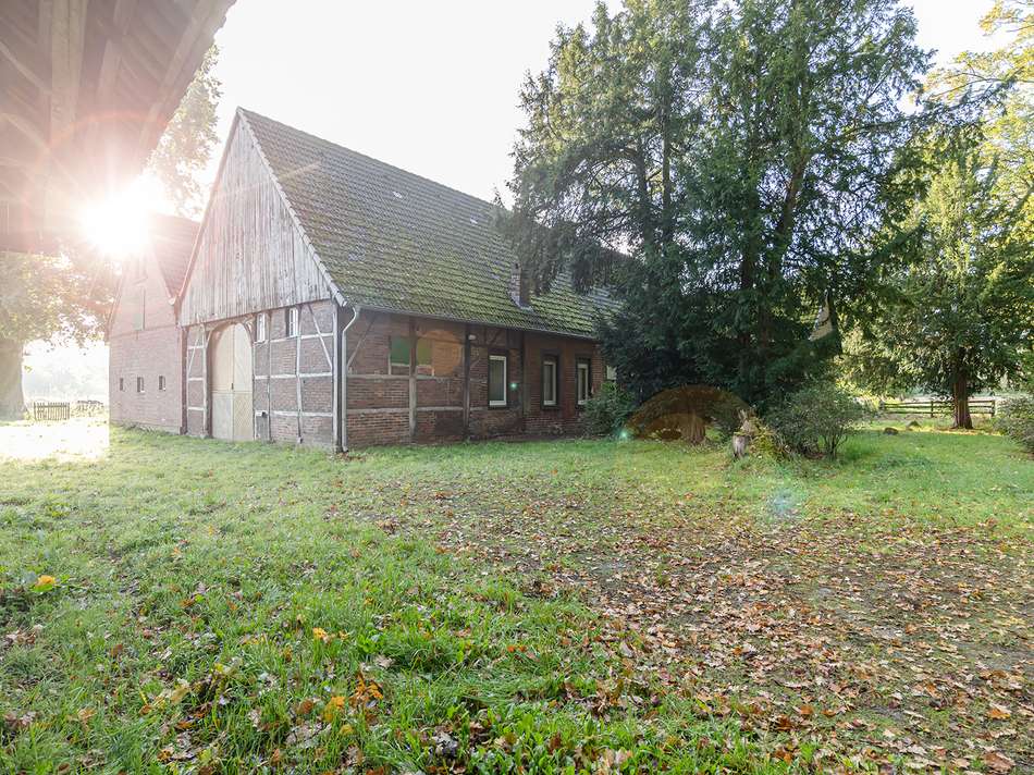 Haupthaus im Sonnenschein