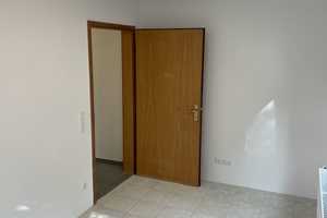 Geschmackvolle 4-Zimmer-Wohnung mit EBK in Metzingen – Reutlingen (Kreis) – Vorschaubild 16
