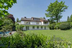 Villa in begehrter Lage auf parkähnlichem Grundstück - provisionsfrei – Hochtaunuskreis – Vorschaubild 1