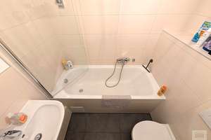Voll saniertes Dachgeschoß-Apartment in Eller-Süd – Peter-Richarz-Str. 48, 40229 Eller, Düsseldorf – Vorschaubild 5