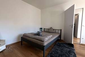Voll möblierte 1-Zimmer-Wohnung mit Gartenmitnutzung – hell, modern & zentral! – Die vollständige Adresse der Immobilie erhältst du vom Anbieter., 90429 Höfen, Nürnberg – Vorschaubild 2