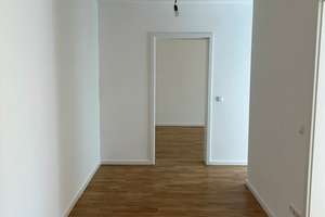3 Zimmer Wohnung mit Balkon in Milbertshofen – Graf-Konrad-Str. 7, 80809 Am Riesenfeld, München – Vorschaubild 4
