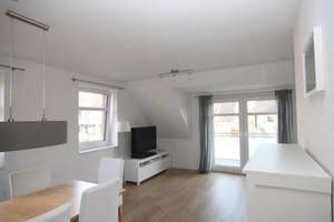 Gemütliche 3-Zimmer-Wohnung über 2 Ebenen mit Balkon in einer ruhigen Nebenstraße von Lohbrügge – Seyboldstraße 4, 21033 Lohbrügge, Hamburg – Vorschaubild 11