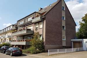 Schöne Wohnung mit großzügigem Wohn-Essbereich und Balkon in bevorzugter Wohnlage