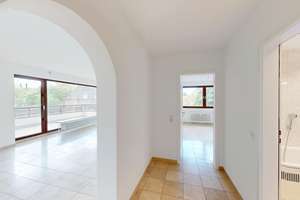 Lindenthal || 2-Zimmer Wohnung || Aufzug || Balkon – Die vollständige Adresse der Immobilie erhältst du vom Anbieter., 50933 Braunsfeld, Köln – Vorschaubild 4