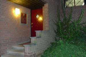 Stilvolle, gepflegte 1-Zimmer-Erdgeschosswohnung mit Balkon und EBK in Düsseldorf – Max-Born-Str. 30, 40591 Wersten, Düsseldorf – Vorschaubild 12