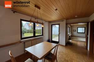 Gepflegtes Zweifamilienhaus mit großzügigem Grundstück, Terrasse, Balkon und Garage in Mutlangen – Spagenstraße 10, 73557 Mutlangen – Vorschaubild 9