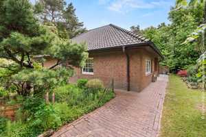Osterholz-Scharmbeck | Geräumiges Einfamilienhaus mit Kamin, großem Garten mit Saunahaus und Doppelg – Osterholz (Kreis) – Vorschaubild 25