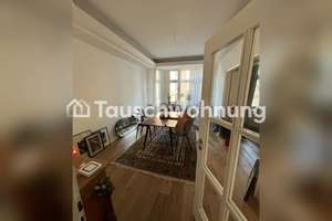 Tauschwohnung: Bieten 4 Zimmer Altbau, suchen ab 2,5 Zimmer mit Balkon