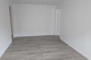 Frisch renovierte, helle 2-Zimmer-Wohnung in der Innenstadt – Nürnberg – Vorschaubild 4