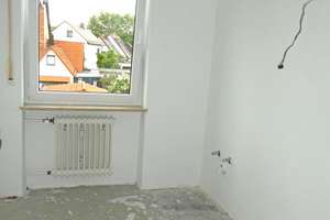 N-Werderau: Schöne 3-Zi-Whg. im 1.OG eines 3-FH, großer Balkon, Blick ins Grüne, Garage, 2 Keller – Die vollständige Adresse der Immobilie erhältst du vom Anbieter., 90441 Werderau, Nürnberg – Vorschaubild 9