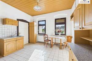 Ideal für Familien: Zwei Einheiten, Garten & Ausbauoption! – Die vollständige Adresse der Immobilie erhältst du vom Anbieter., 6429 Nienburg (Saale) – Vorschaubild 8