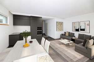 Bezugsfertig: Großzügiges und ruhiges Neubau-Reihenhaus nähe Rosenheim – ideal für München-Pendler – Die vollständige Adresse der Immobilie erhältst du vom Anbieter., 83135 Schechen – Vorschaubild 1