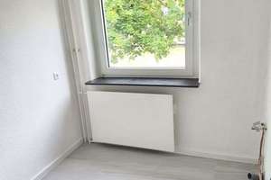 Hannover-Marienwerder TOPLAGE: sanierte 3 Zimmer Wohnung 1. OG mit schöner Loggia ! – Die vollständige Adresse der Immobilie erhältst du vom Anbieter., 30419 Marienwerder, Hannover – Vorschaubild 4
