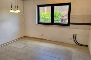 HAUS MIT EINLIEGER-APARTMENT, GARAGE, LAGER UND VIEL PLATZ IN MEERBUSCH-BÖSINGHOVEN ZU VERKAUFEN... – Geisweg 30, 40668 Meerbusch – Vorschaubild 12