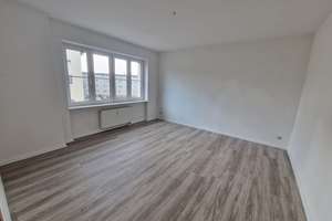 Extra großes Wohnzimmer und sonniger Balkon - einziehen und wohlfühlen! – Reichelstr. 11, 39124 Neue Neustadt, Magdeburg – Vorschaubild 4