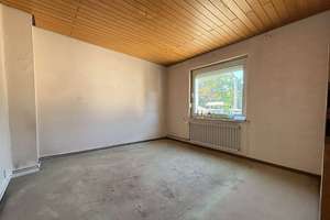 IHR WOHNPROJEKT MIT POTENZIAL – STADTHAUS MIT CHARAKTER UND PERSPEKTIVE IN ATTRAKTIVER RHEINLAGE – Die vollständige Adresse der Immobilie erhältst du vom Anbieter., 53227 Oberkassel, Bonn – Vorschaubild 8