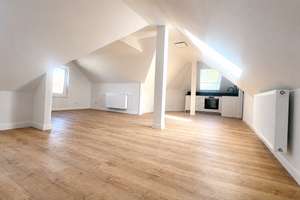 Moderne Dachgeschosswohnung mit ca. 45 m²