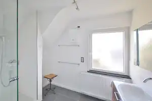 Großzügiges Familienhaus mit Gartenidylle und vielseitigen Nutzungsmöglichkeiten – Heilbronn – Vorschaubild 18