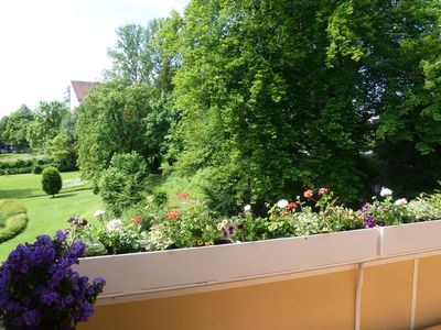Feldafing 2,5-Zimmer mit Loggia-Balkon im Zentrum und doch nah zu Golf und See!